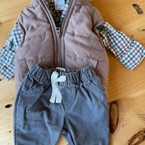 Carters Newborn Outfit